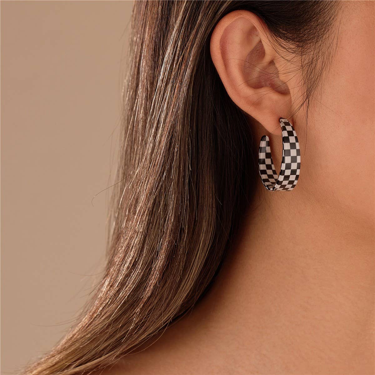 Retro Checkerboard Resin Hoop Earrings/ Black