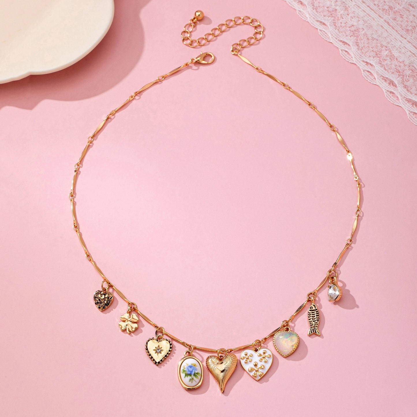CHARM NECKLACE-HEARTS PORCELAIN FISH RHINESTONE