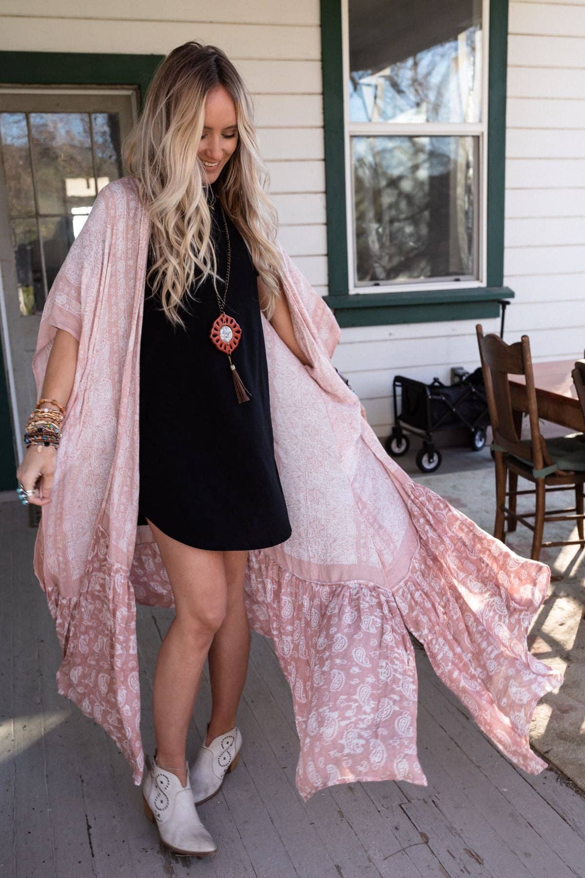 Paisley Tapestry Free Flow Duster Kimono - Blush: Blush