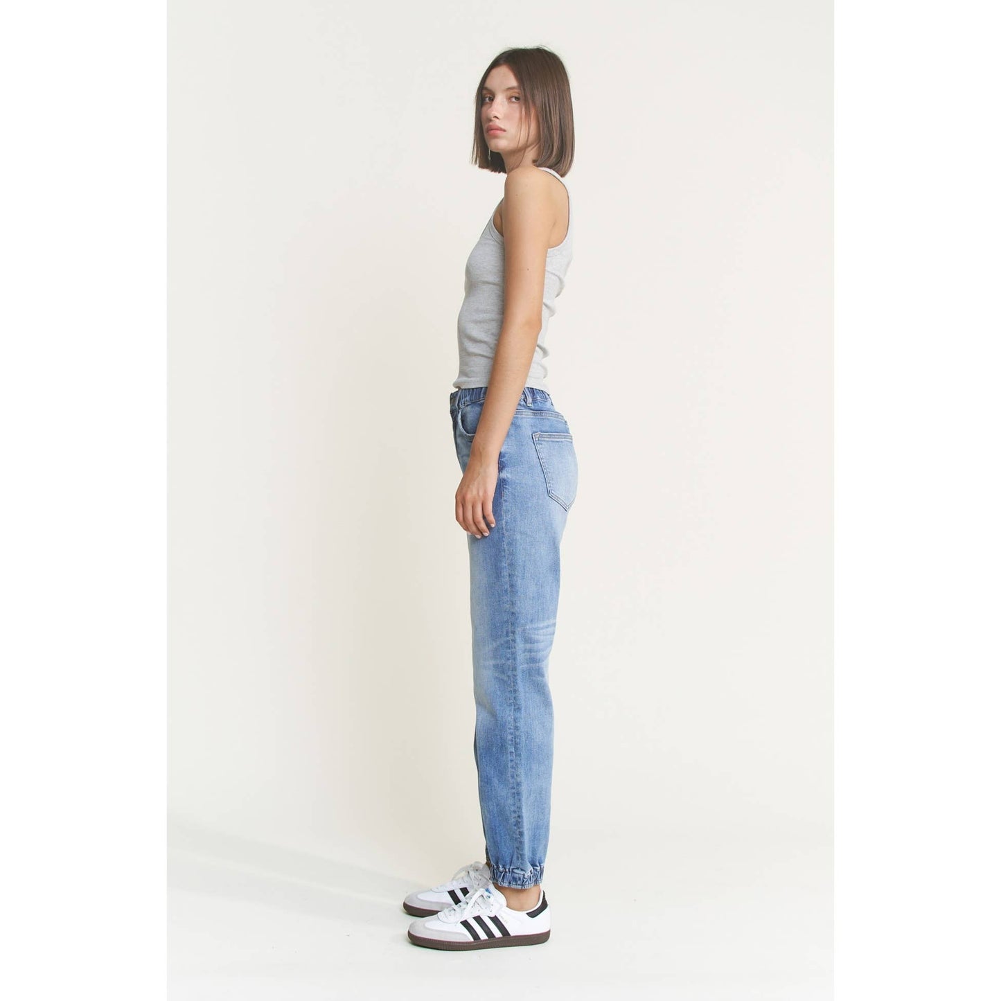 Mica SUPER HIGH RISE JOGGER: BRAVES NAVY