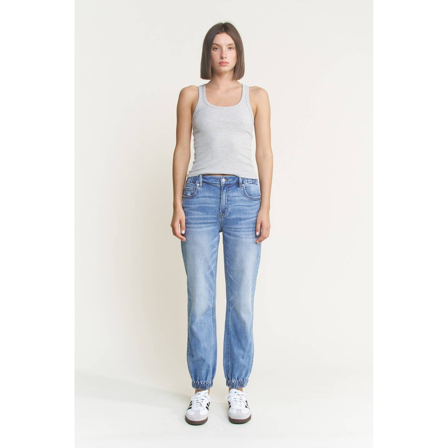 Mica SUPER HIGH RISE JOGGER: BRAVES NAVY