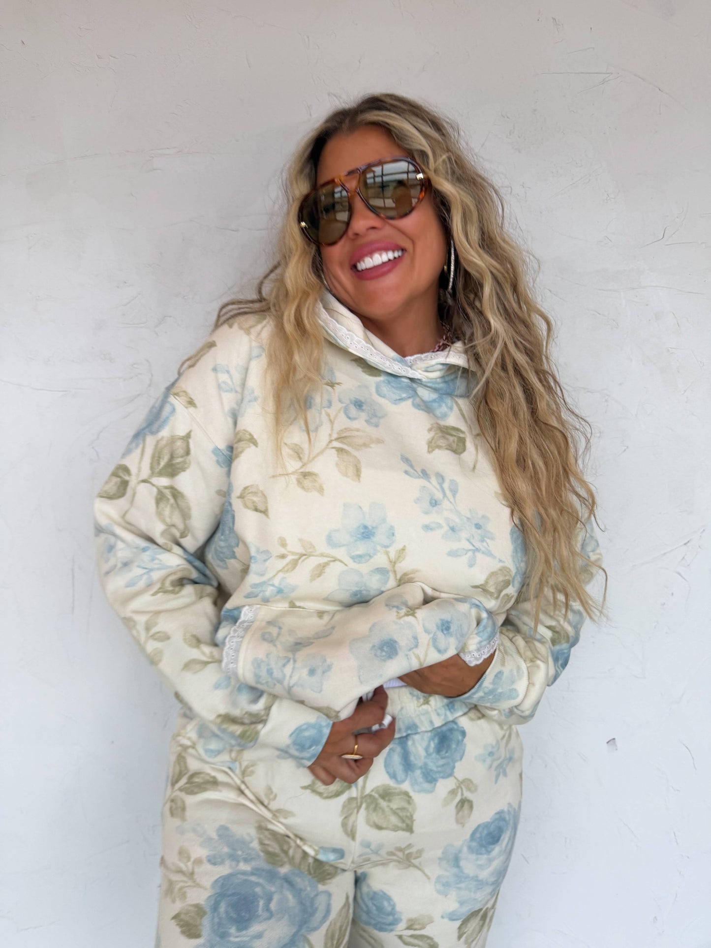 LILA LACE HOODIE PULLOVER: BLUE TOILE