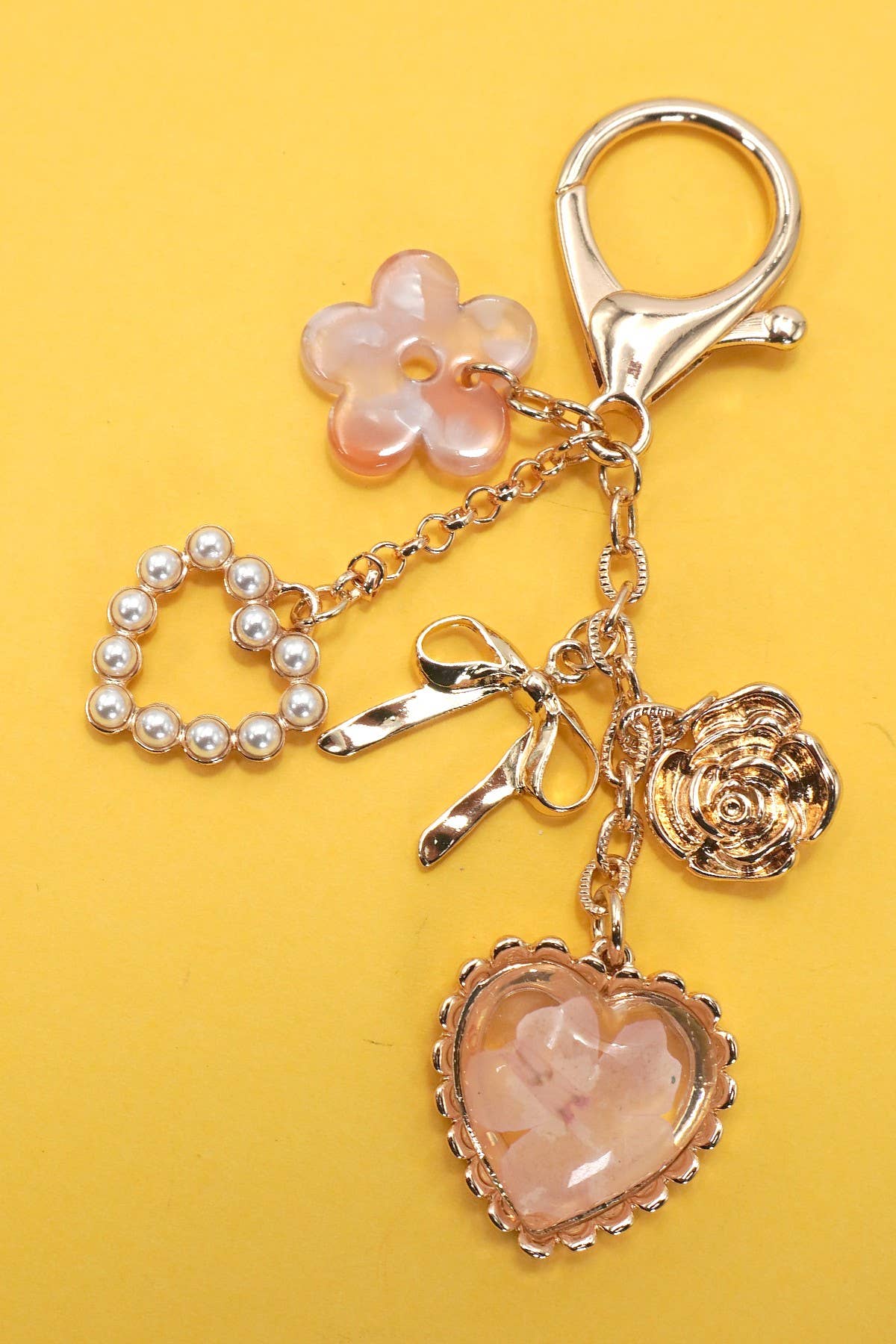 BAG CHARM- PRESSED FLOWER BOW PEARL HEART CHARMS/ Gold