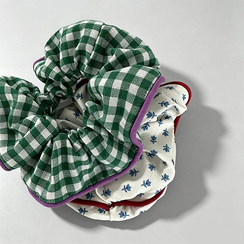 Elegant Retro Plaid Floral Refined Scrunchie: Green Plaid / One Size