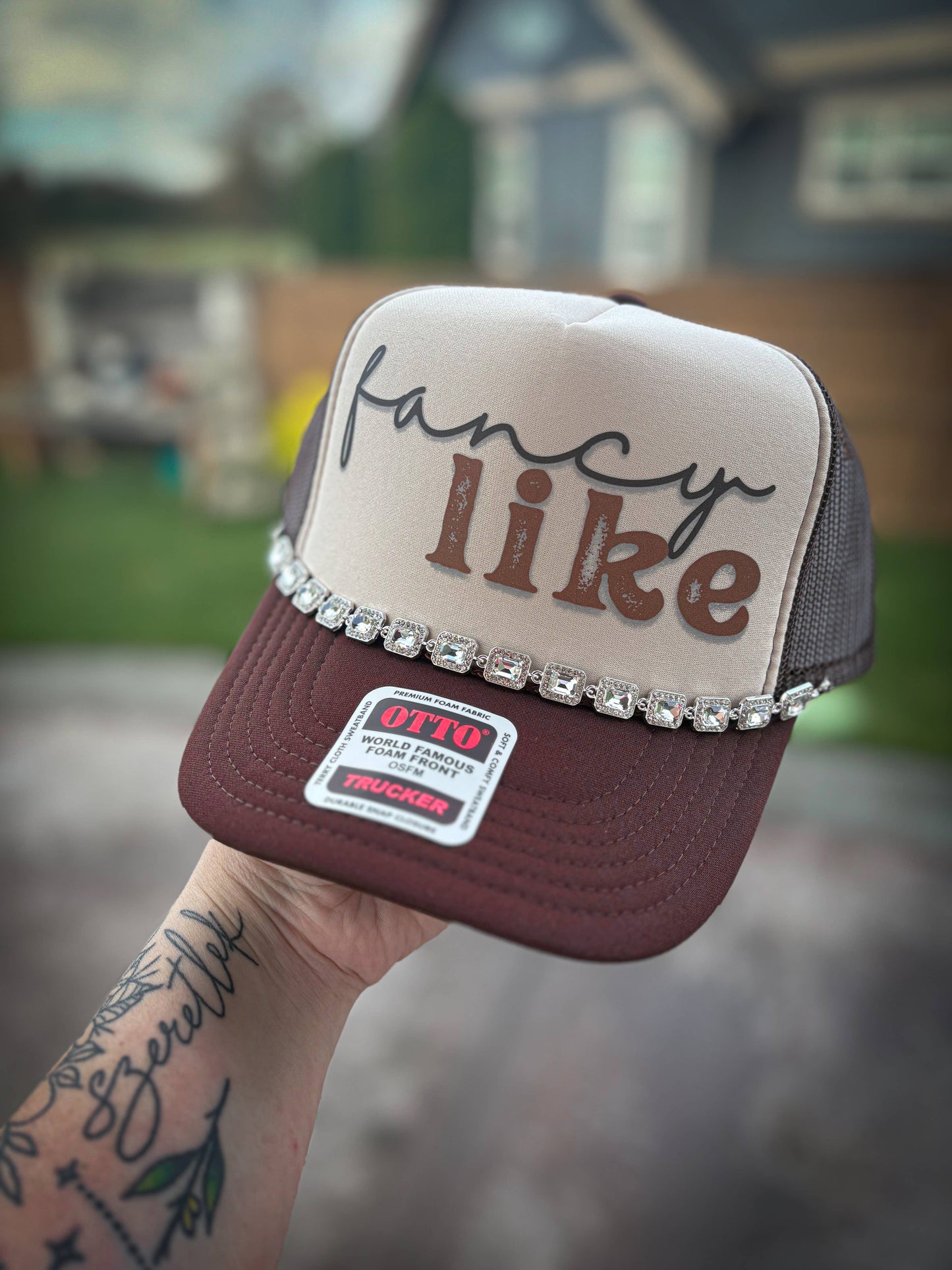 Fancy Like Graphic Trucker Hat : With Chain