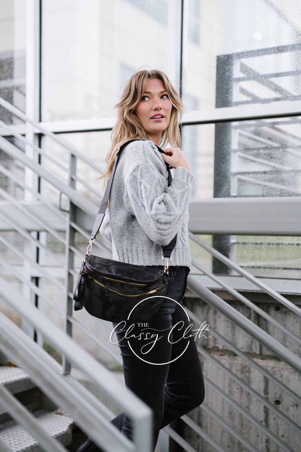 Farah Fanny Bum Bag - Black Camo RTS