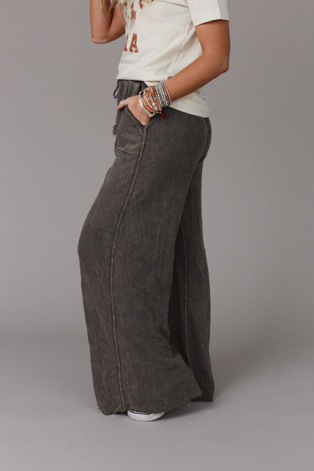 Relaxing Robin Wide Leg Pant - New Charcoal: Full