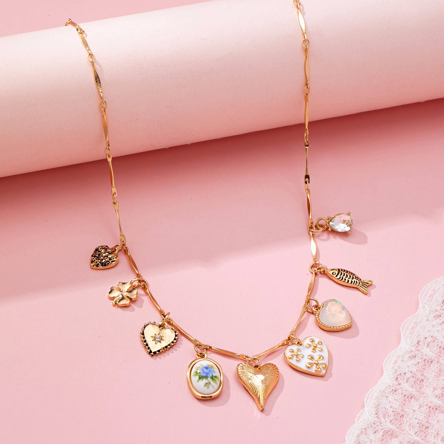CHARM NECKLACE-HEARTS PORCELAIN FISH RHINESTONE