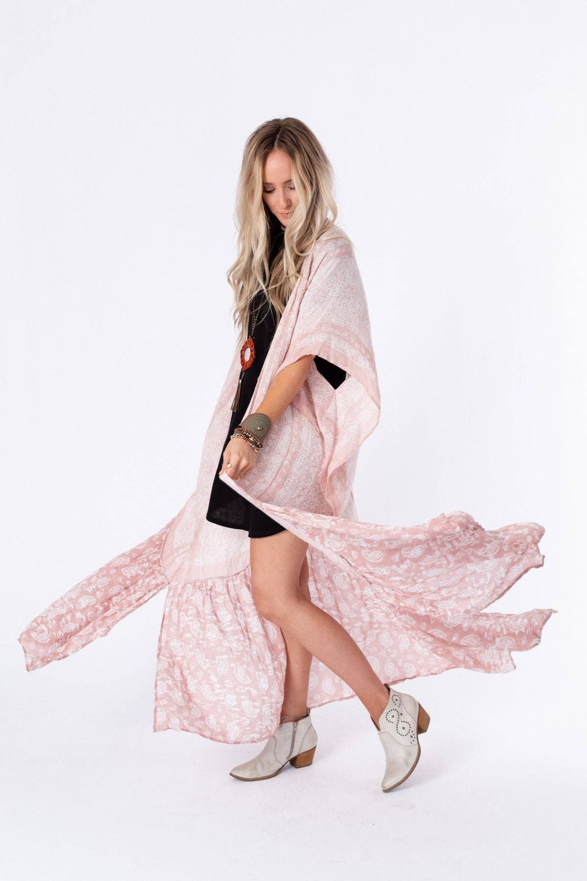 Paisley Tapestry Free Flow Duster Kimono - Blush: Blush