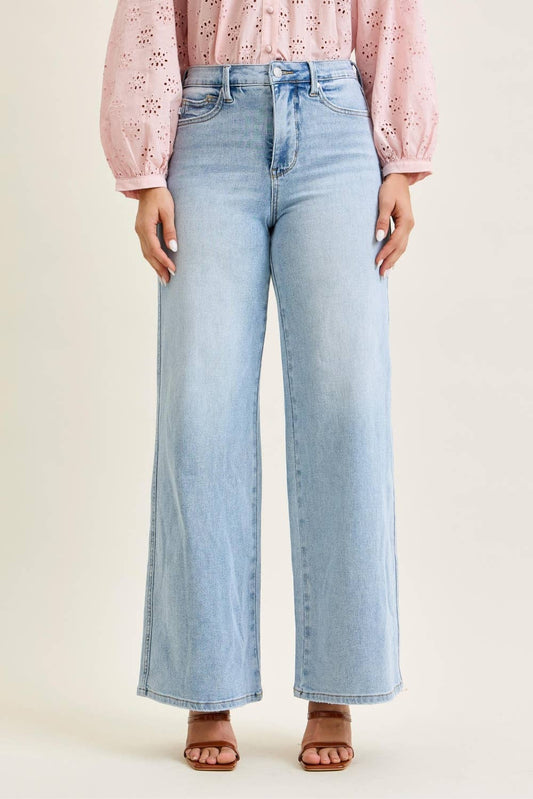 Judy Blue Jeans T.C. Retro Wide w/ Curve Coin Pkt
