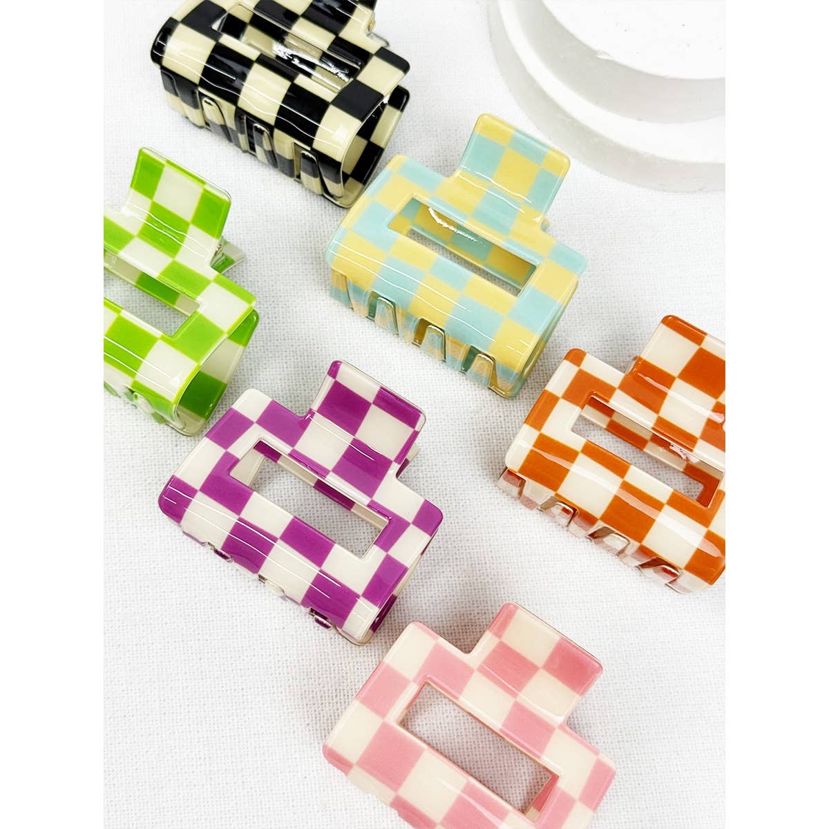 Colorful Checkered Medium-Size Hair claw/clip