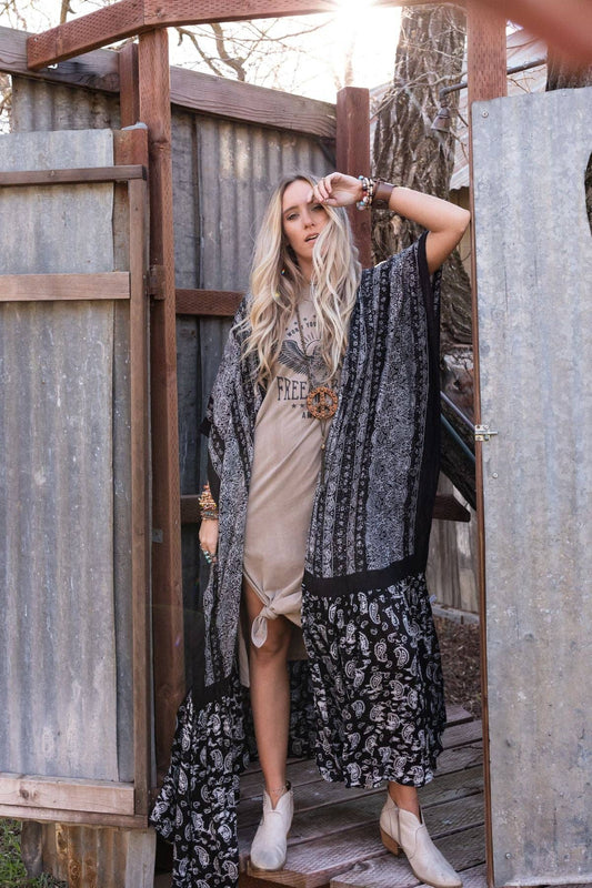Paisley Tapestry Free Flow Duster Kimono - Black: Black / OS