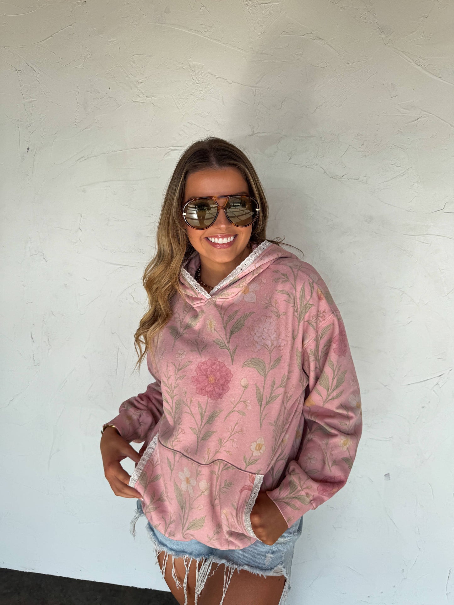 LILA LACE HOODIE PULLOVER: PINK FLORAL