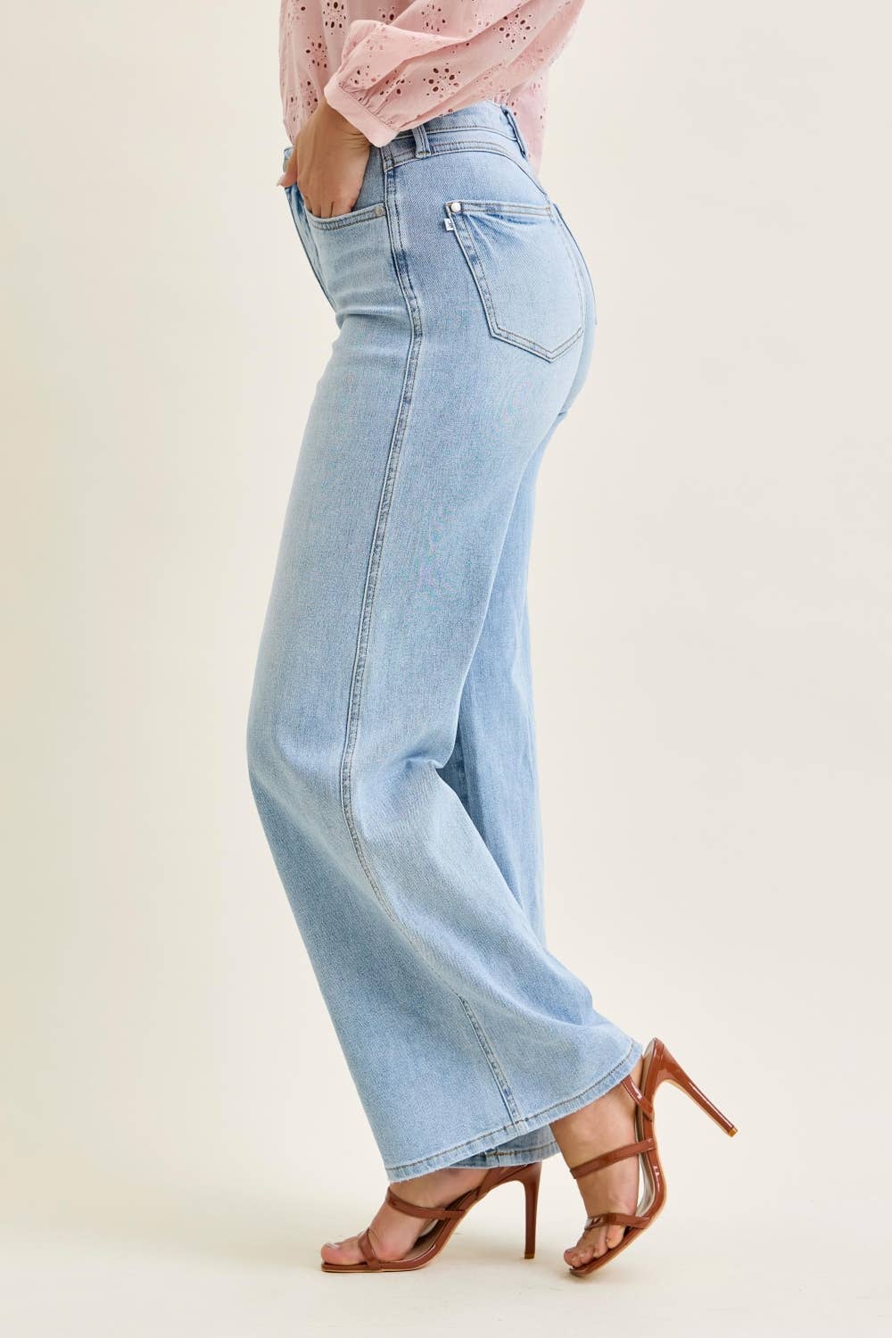 Judy Blue Jeans T.C. Retro Wide w/ Curve Coin Pkt